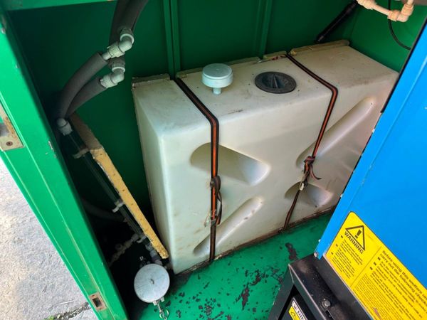 23 x 9 ECO WELFARE UNIT , generator , toilet .... 364550587
