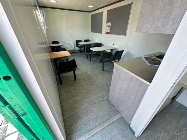 23 x 9 ECO WELFARE UNIT , generator , toilet .... 364550588
