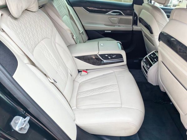 BMW 7 Series 740d Xdrive M Sport 364580991