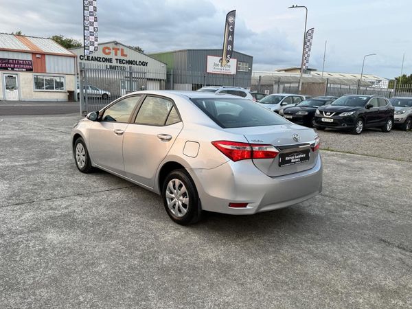 Toyota Corolla 2015 364606977