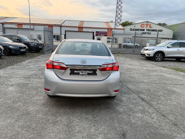 Toyota Corolla 2015 364606985