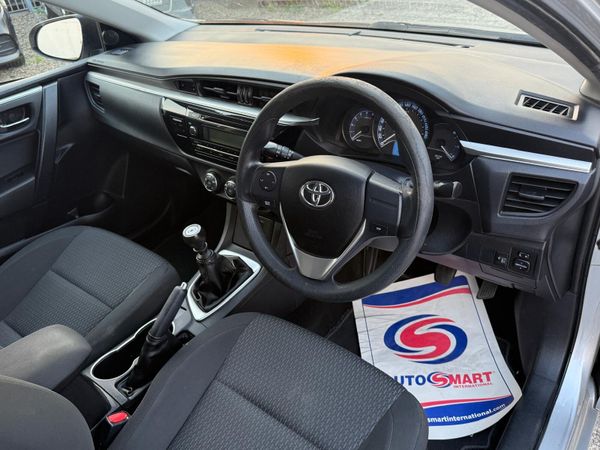 Toyota Corolla 2015 364606981