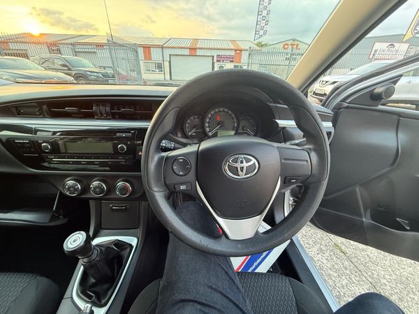 Toyota Corolla 2015 364606992