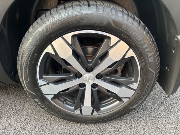 PEUGEOT 5008 AUTOMATIC GT LINE only 32000kms 364616277