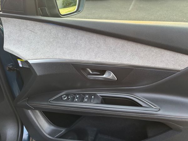 PEUGEOT 5008 AUTOMATIC GT LINE only 32000kms 364616285