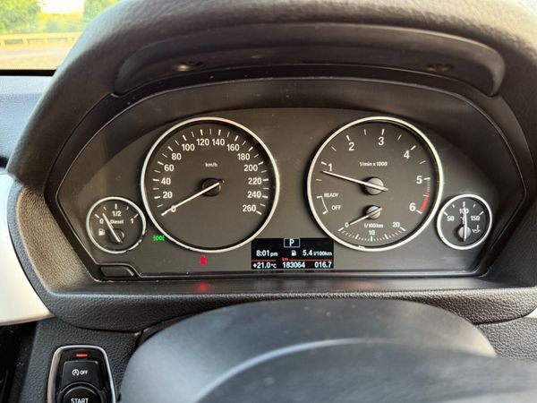 BMW 3  2018 diesel 364619192