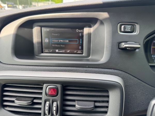 Volvo V40 2015 SE 1.6D LEATHER NEW NCT 364619215