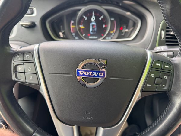 Volvo V40 2015 SE 1.6D LEATHER NEW NCT 364619216