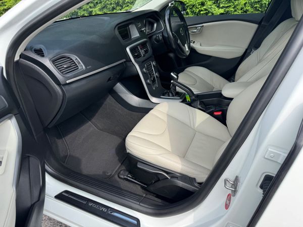 Volvo V40 2015 SE 1.6D LEATHER NEW NCT 364619224