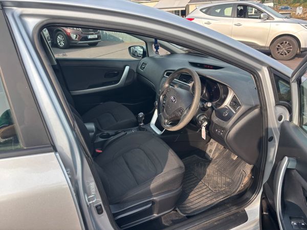 Kia Ceed 2016 1.6 Diesel 5dr Hatch 364613102