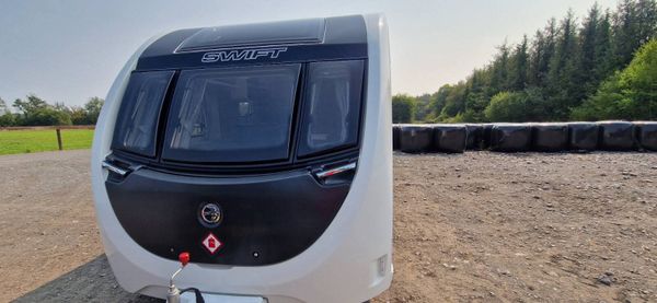 Swift Sprite Major 4SB  fixed  Bed 364691399