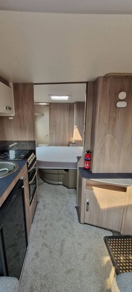 Swift Sprite Major 4SB  fixed  Bed 364691406