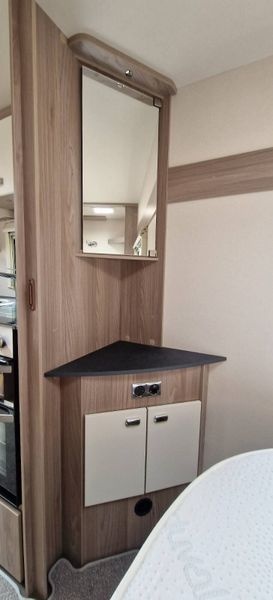Swift Sprite Major 4SB  fixed  Bed 364691408