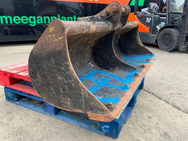 60" GRADING BUCKET......45mm PINS.....172wa. 364748898
