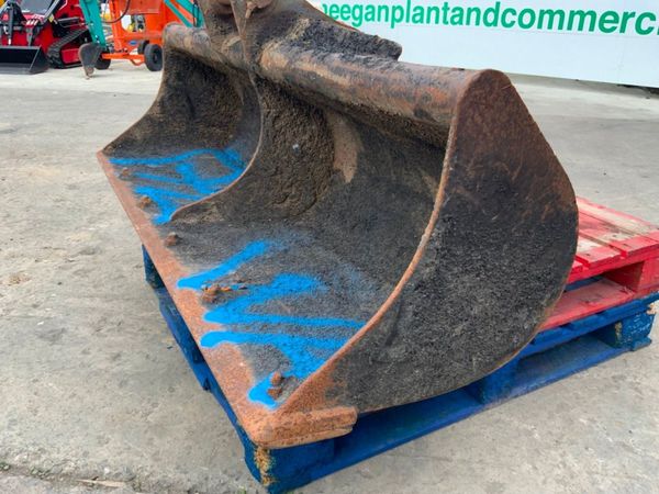 60" GRADING BUCKET......45mm PINS.....172wa. 364748899