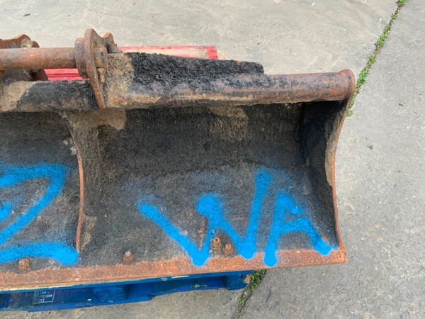 60" GRADING BUCKET......45mm PINS.....172wa. 364748891