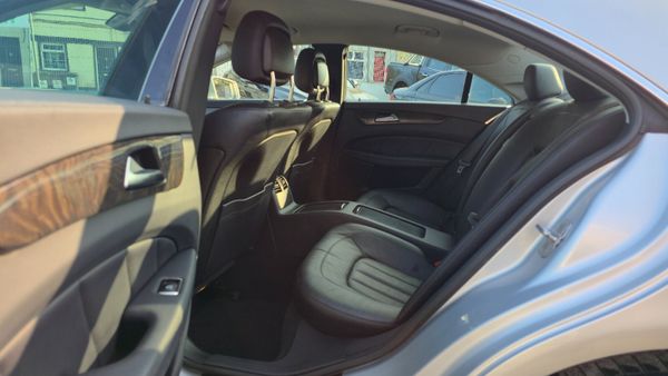 Mercedes-Benz CLS 350 Automatic 364743275