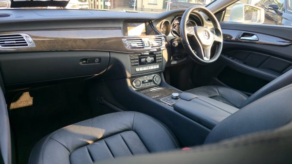 Mercedes-Benz CLS 350 Automatic 364743276