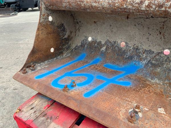 60" GRADING BUCKET....45mm PINS.......167wa. 364751071