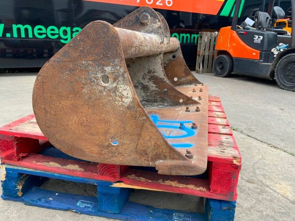 60" GRADING BUCKET....45mm PINS.......167wa. 364751072