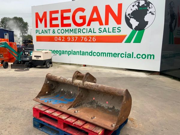 60" GRADING BUCKET....45mm PINS.......167wa. 364751084