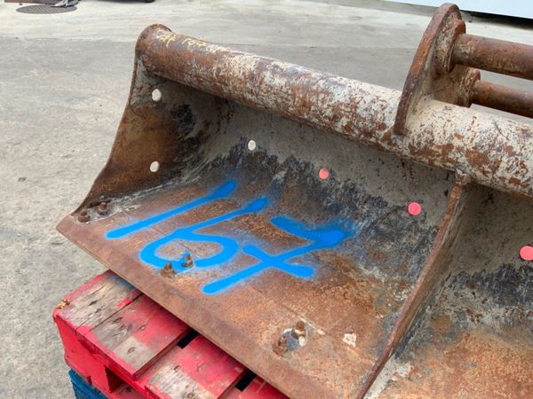 60" GRADING BUCKET....45mm PINS.......167wa. 364751081