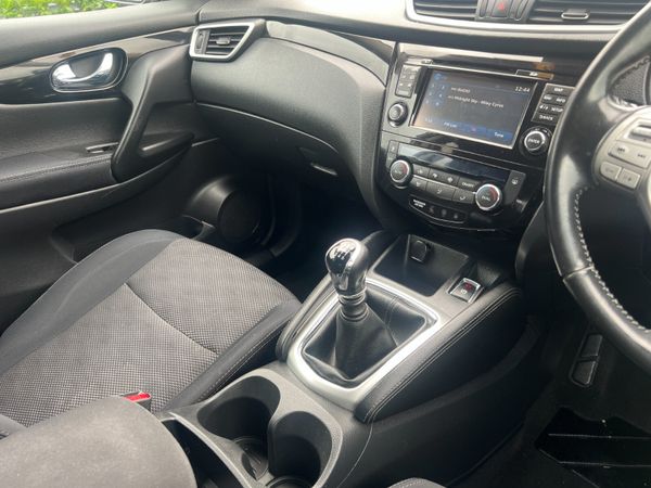 2015 (152) Nissan Qashqai Acenta Premium 1.5 DCI 364752297