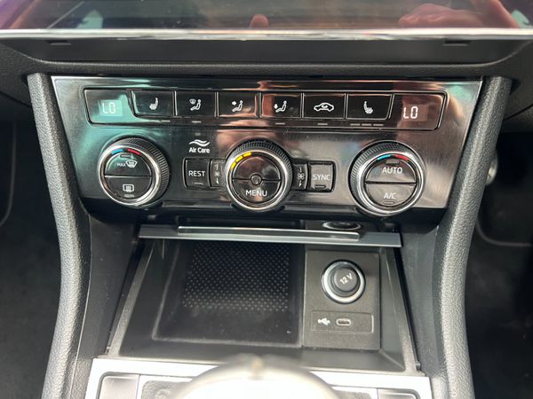Skoda Superb 2022 SE Technology 2.0 TDI -Estate 364753196