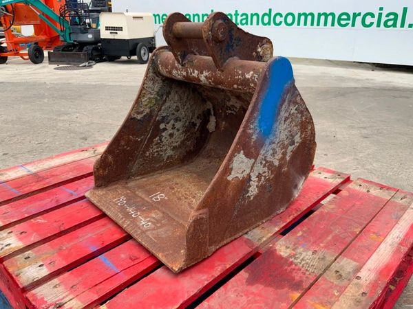 18" DIGGING BUCKET......40mm PINS.........056. 364766165