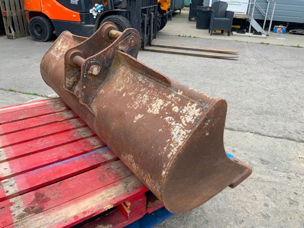 60" GRADING BUCKET...45mm PINS........173w. 364766238