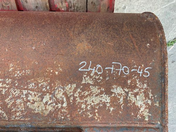 60" GRADING BUCKET...45mm PINS........173w. 364766244