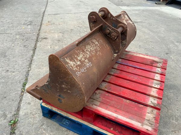 60" GRADING BUCKET...45mm PINS........173w. 364766247