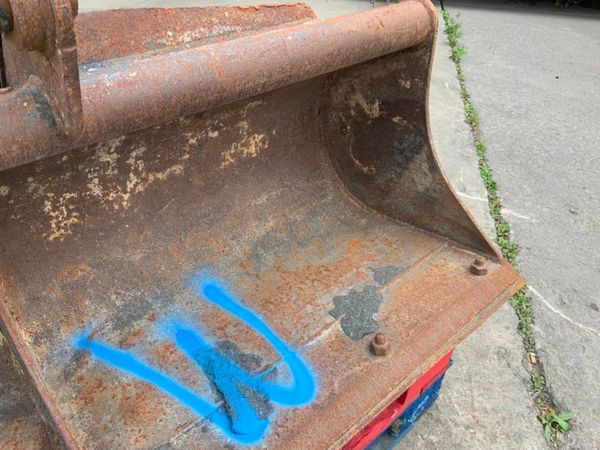 60" GRADING BUCKET...45mm PINS........173w. 364766251
