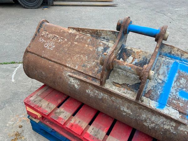 60" RHINOX GRADING BUCKET...45mm PINS.....170wa. 364783749