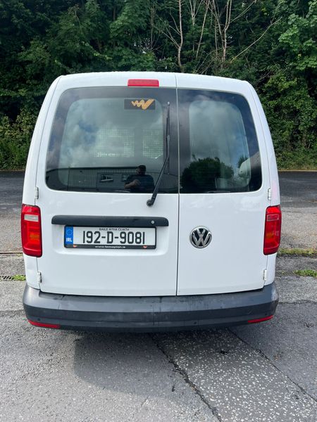 Volkswagen Caddy 2019 Low KMs 364864945