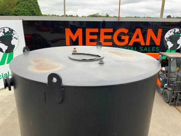 10,000lts PLASTIC WATER STORAGE TANK.....4229. 364863174