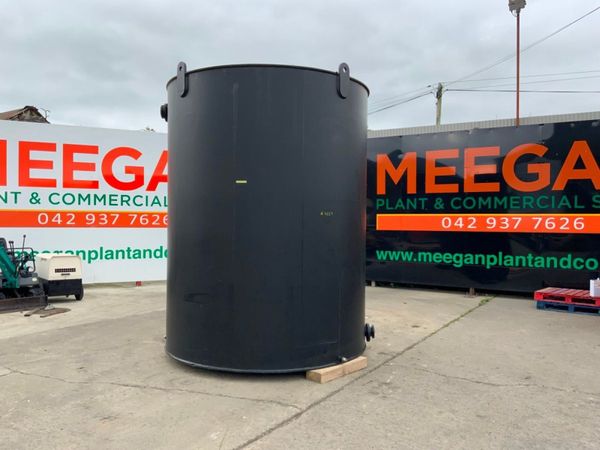 10,000lts PLASTIC WATER STORAGE TANK.....4229. 364863189