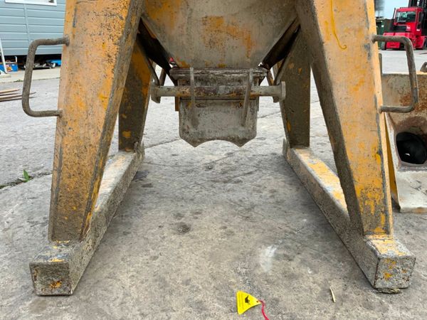 SECATOL1500lts CONCRETE SKIP / HOPPER......09-2. 364896759