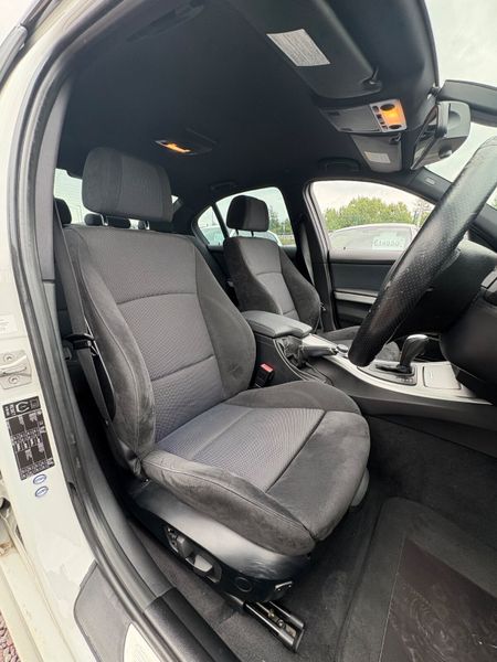 BMW E90 320i M Sport Automatic Low KM 364896803