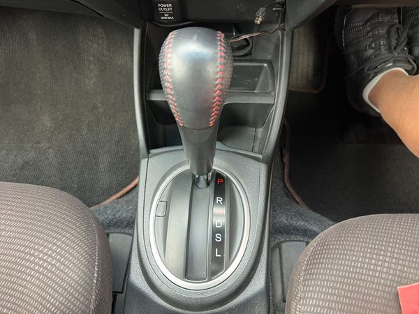 2012 Honda Fit Hybrid 364892095