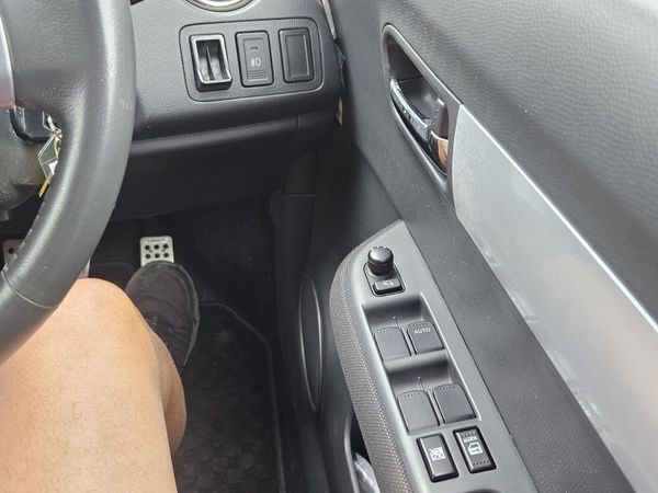 10 Suzuki Swift 1.2 364919555