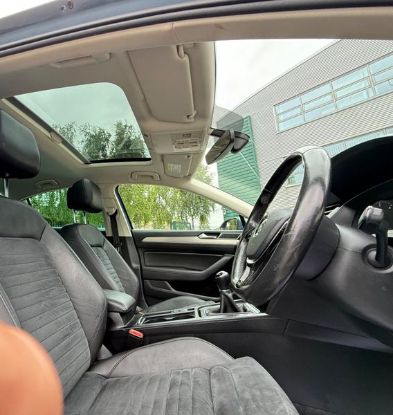 Volkswagen Passat 2.0 TDI GT 190 BHP 364911194