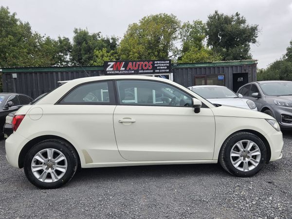 12 Audi A1 1.4 364923328