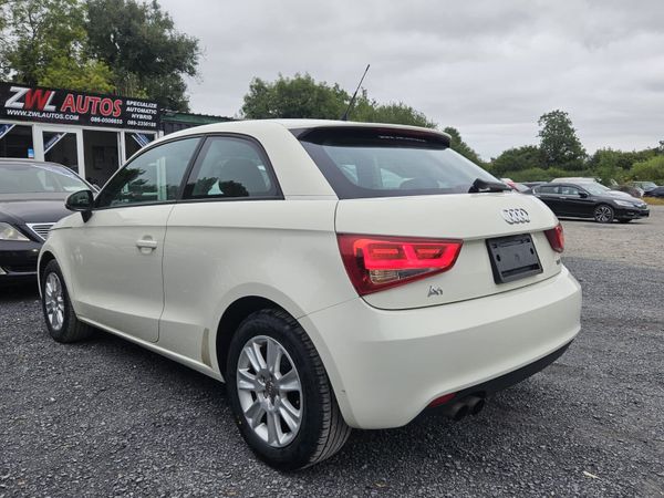 12 Audi A1 1.4 364923329