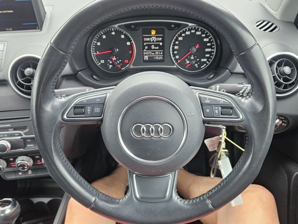 12 Audi A1 1.4 364923357