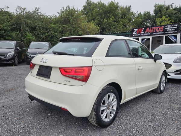 12 Audi A1 1.4 364923363