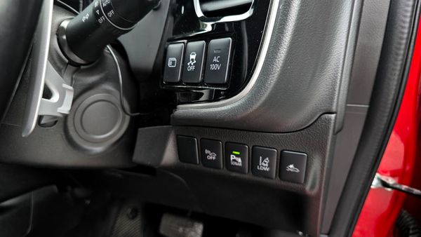 🔥 2016 Mitsubishi Outlander PHEV Intense+Automati 364944567