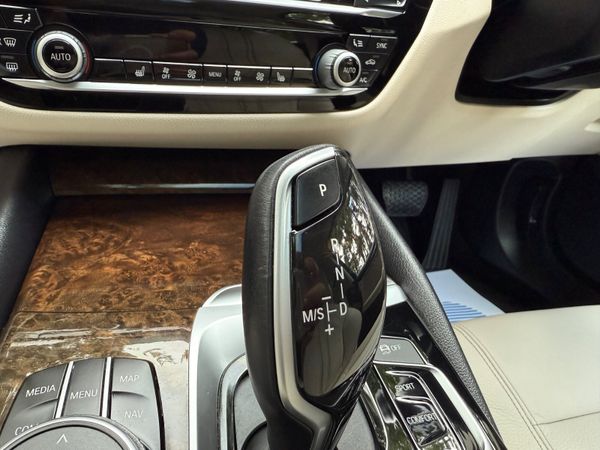 BMW 5-Series 2020 Diesel With Sunroof 364950828