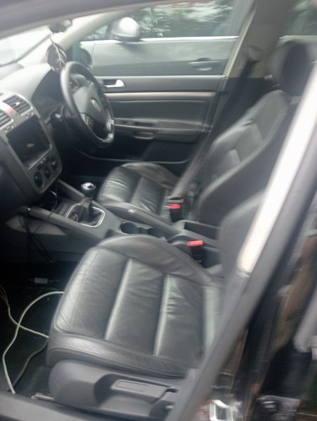 Golf  07 1.9 TDI bxe for parts 364978211