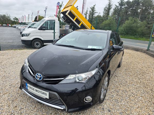 Toyota Auris 2014 364988534